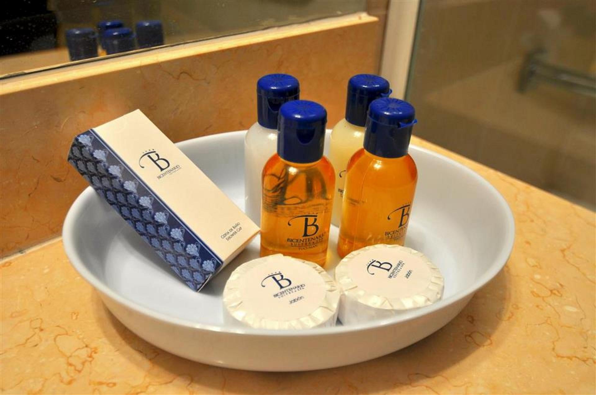 Hotel Bicentenario Suites & Spa サンミゲルデトゥクマン エクステリア 写真