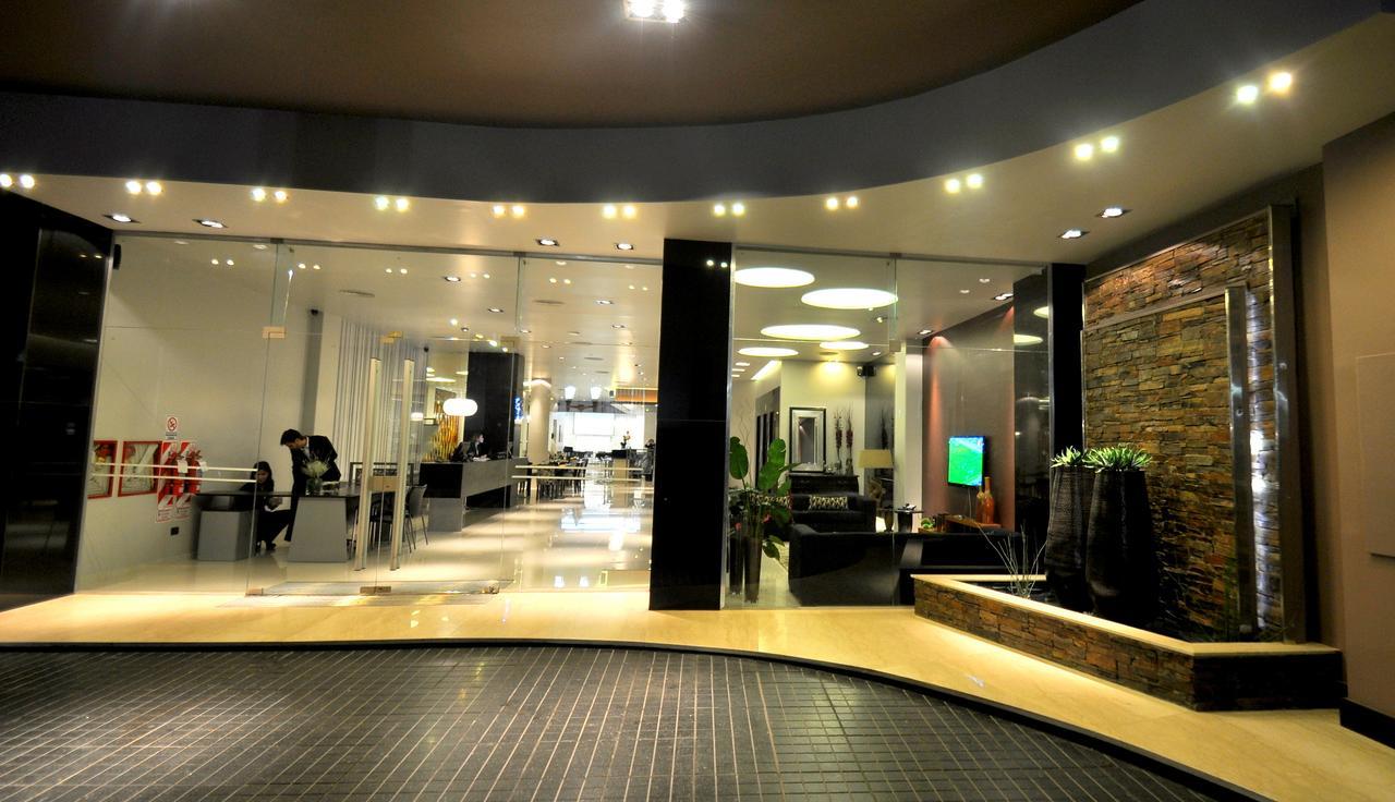 Hotel Bicentenario Suites & Spa サンミゲルデトゥクマン エクステリア 写真